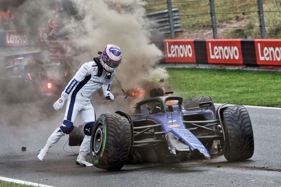 Logan Sargeant crash, Williams, F1