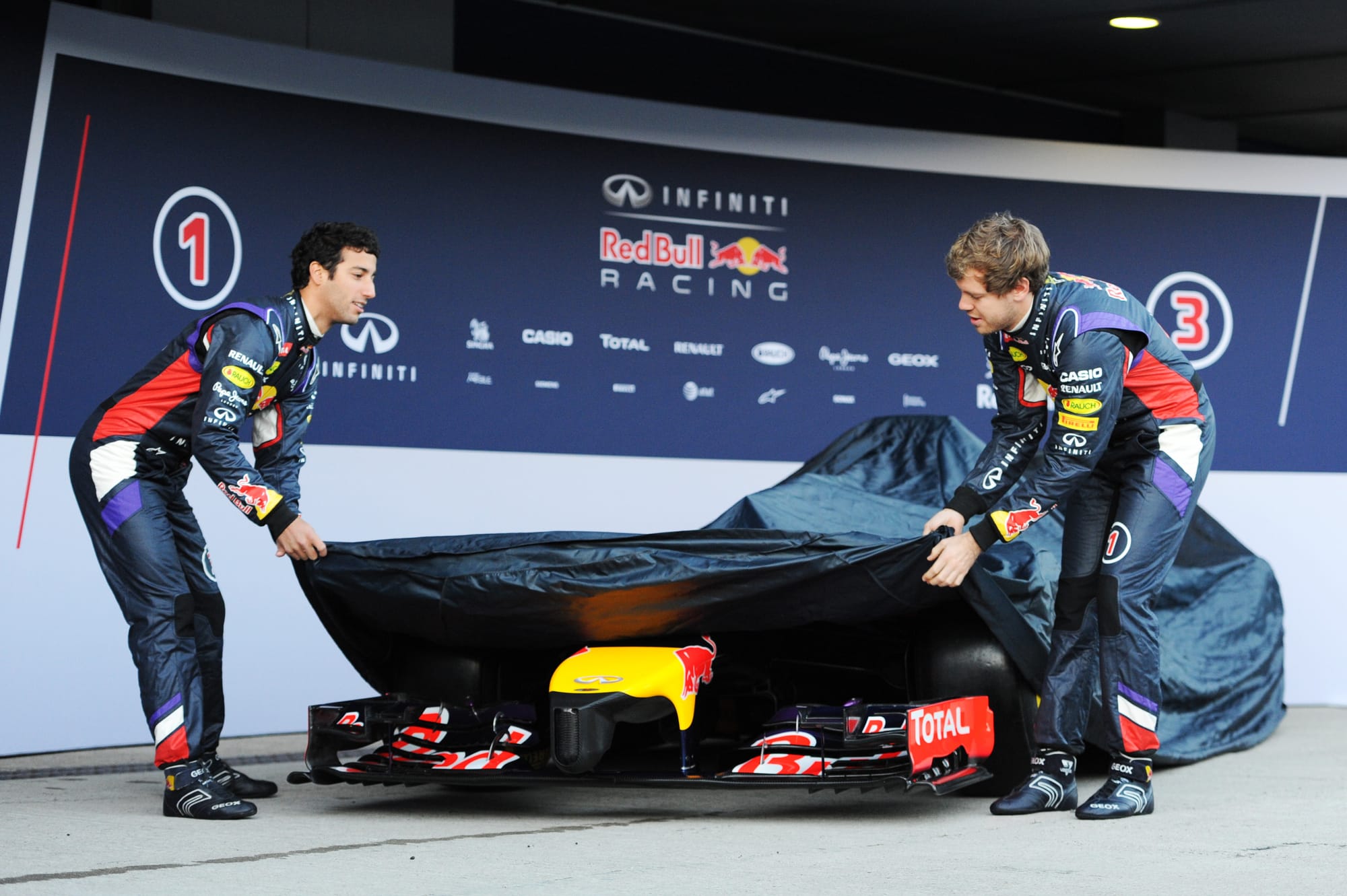 Daniel Ricciardo Sebastian Vettel Red Bull F1 launch 2014