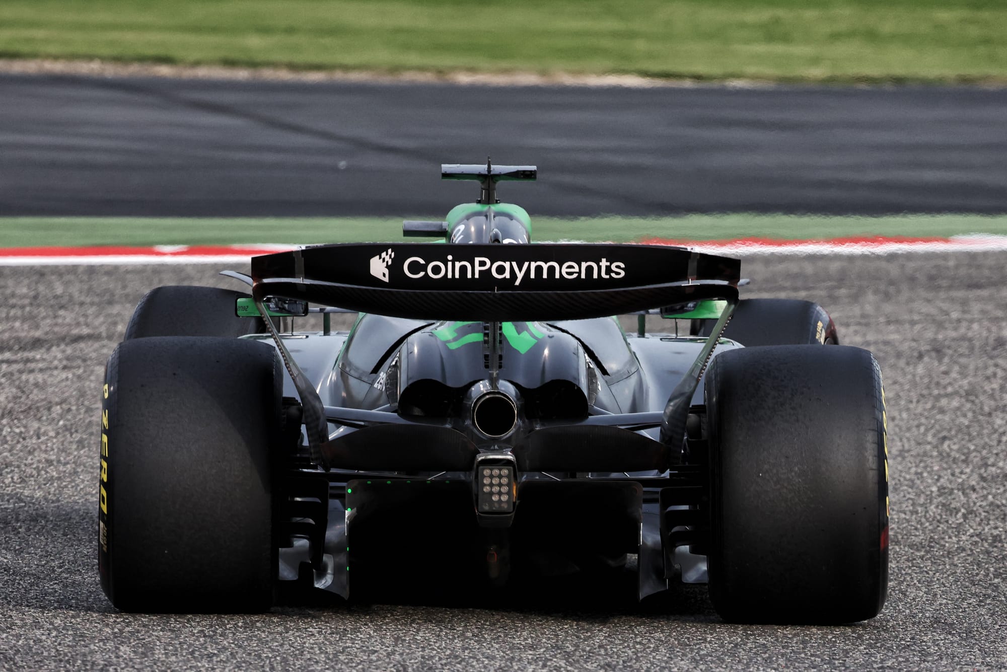 Nico Hulkenberg Sauber Bahrain F1 testing 2025