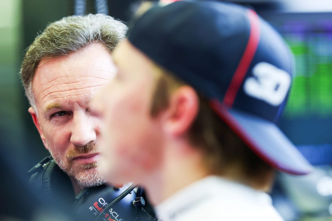 Christian Horner and Liam Lawson, Red Bull, F1