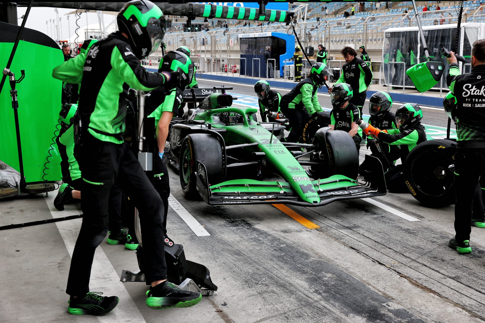 Nico Hulkenberg Sauber Bahrain F1 testing 2025