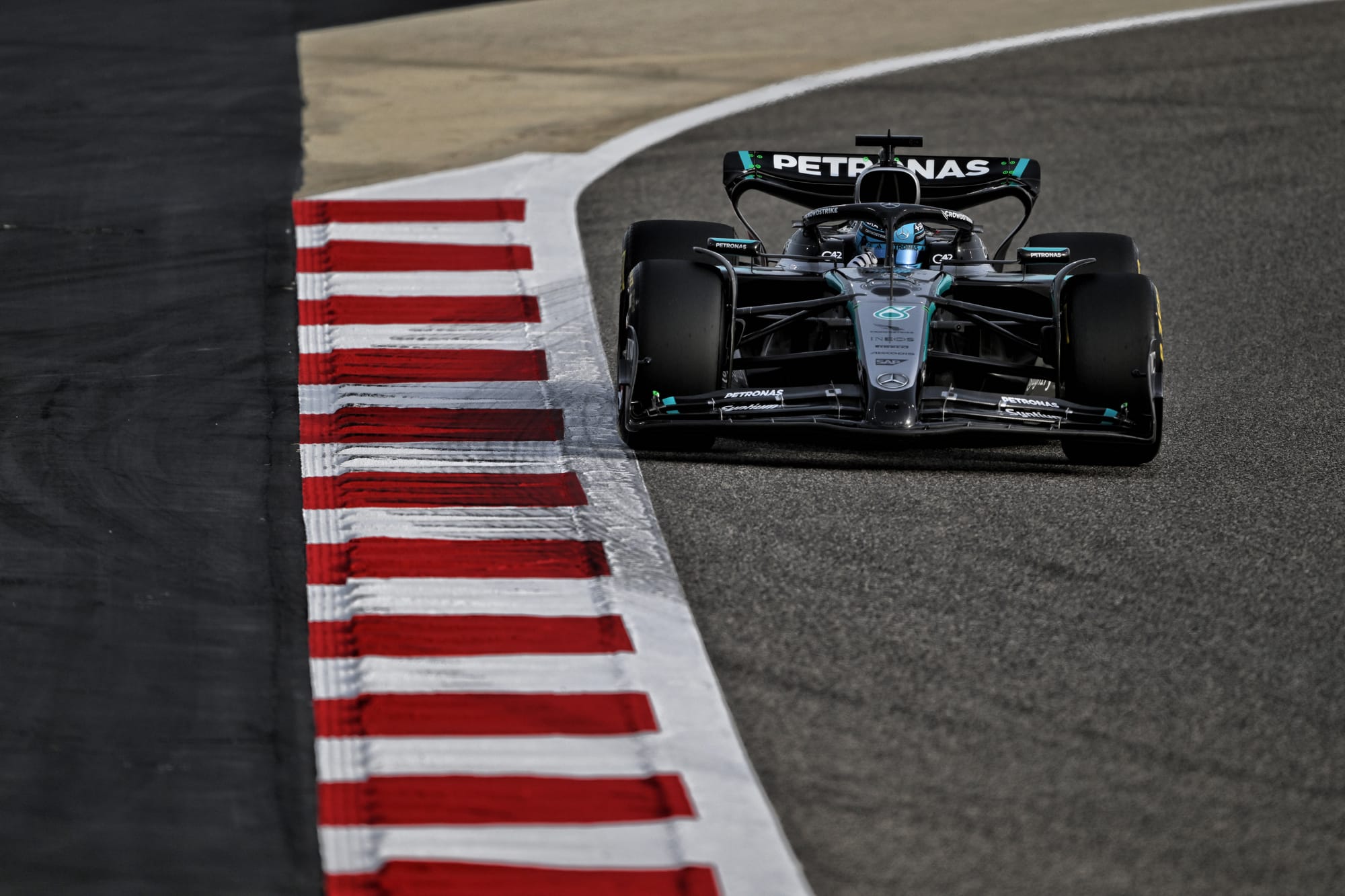 George Russell Mercedes Bahrain F1 testing 2025