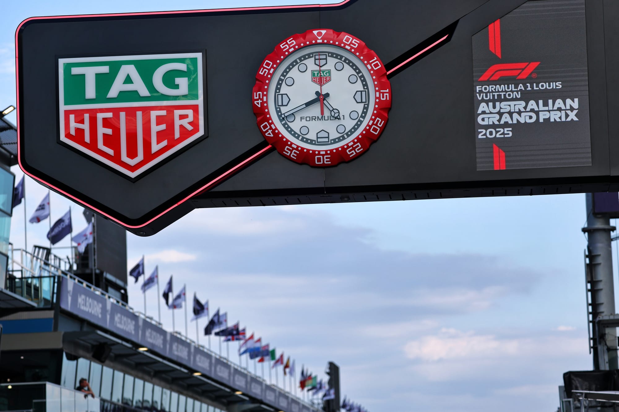 What time is the 2025 Australian Grand Prix? Qualifying and race start times