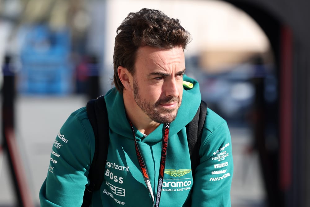 Alonso signs new Aston F1 deal, will reunite with Honda