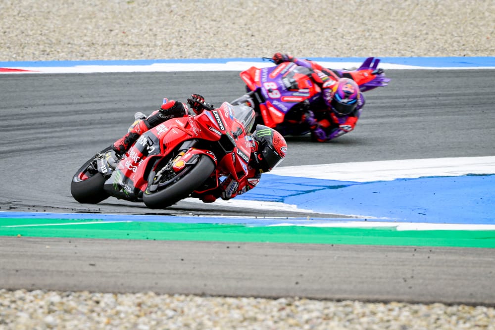 Podcast: Title fight tide turns + Hamilton to MotoGP?