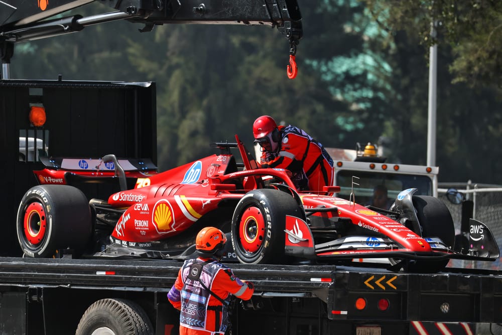 Albon and Bearman collide in opening F1 Mexican GP practice