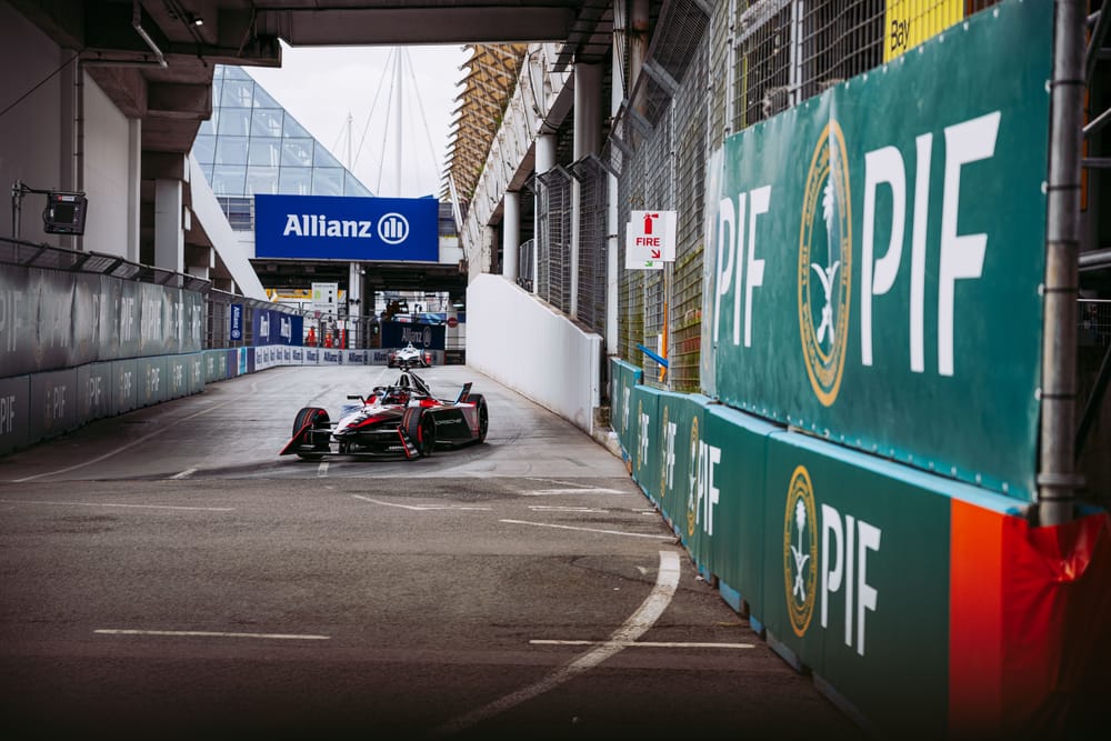 London fends off Silverstone to keep Formula E - but date could be headache