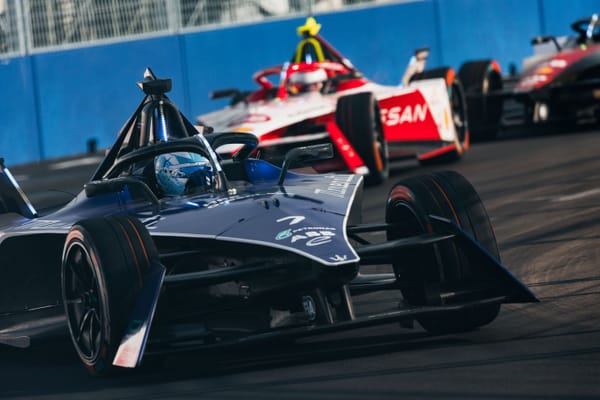 Rowland inadvertently hands Maserati a much-needed Formula E win