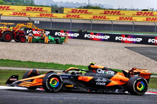 Norris splits Red Bulls in incident-filled F1 Chinese Grand Prix