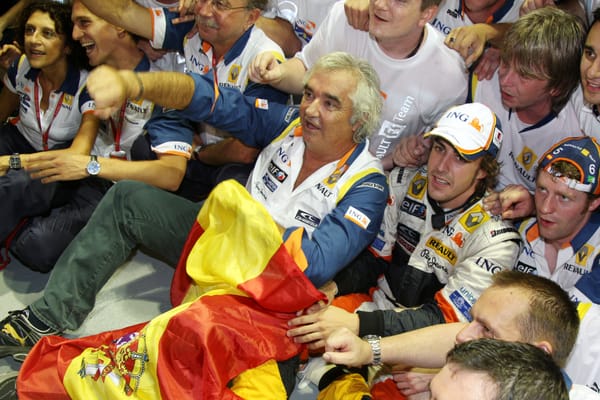 Briatore return erodes final bit of Renault's F1 credibility